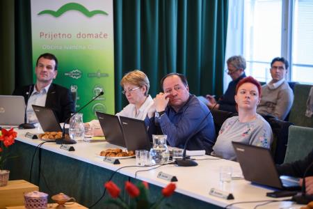 Iz 4. redne seje Občinskega sveta Občine Ivančna Gorica 3